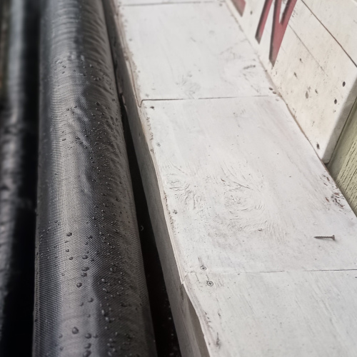 Weed Blocker / Ground Cover